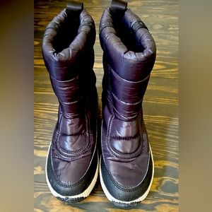 Sorel Midnight Navy Moon Boots Sz 8.5